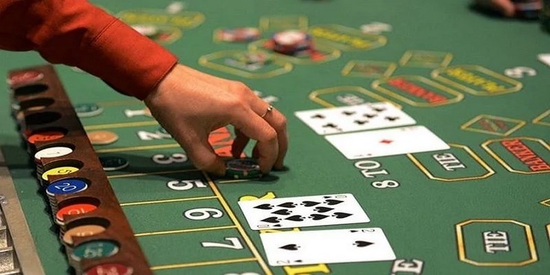 Người chơi sẽ gặp phải nhiều thuật ngữ đặc biệt trong Baccarat